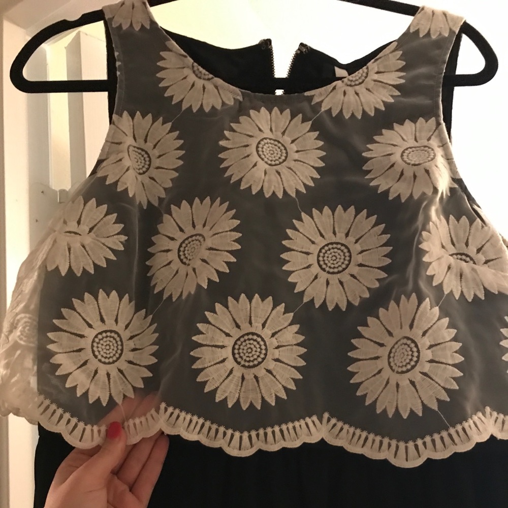Kensie sunflower summer dress! Never been worn!